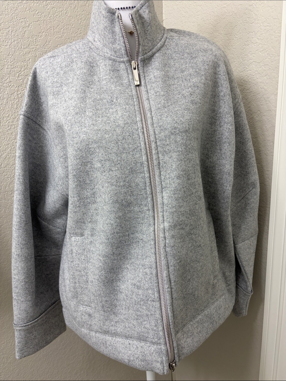 Madewell mid-weight stand up collar jacket.